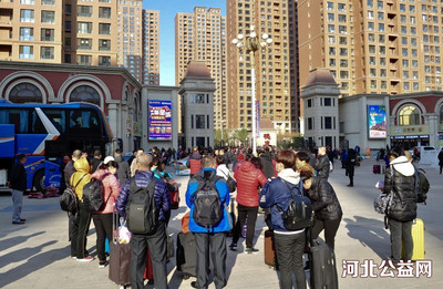 河北七彩橋國際旅行社歡送懷特人赴廈門觀光游，票務代理服務助力無憂旅途
